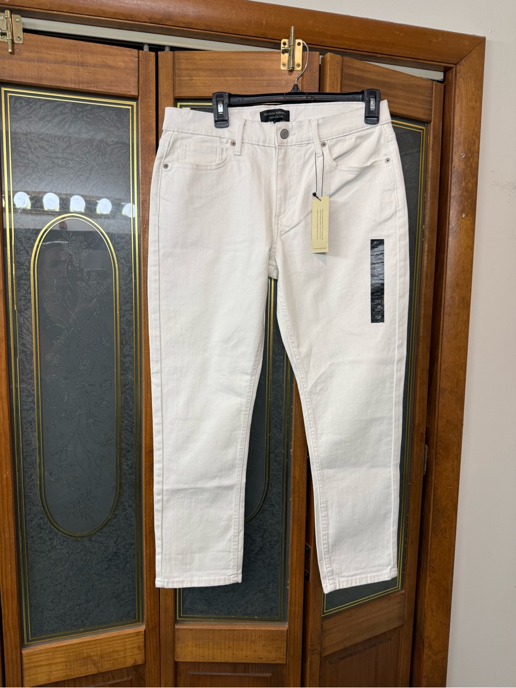 Ladies White Girlfriend Jeans Banana Republic Brand New